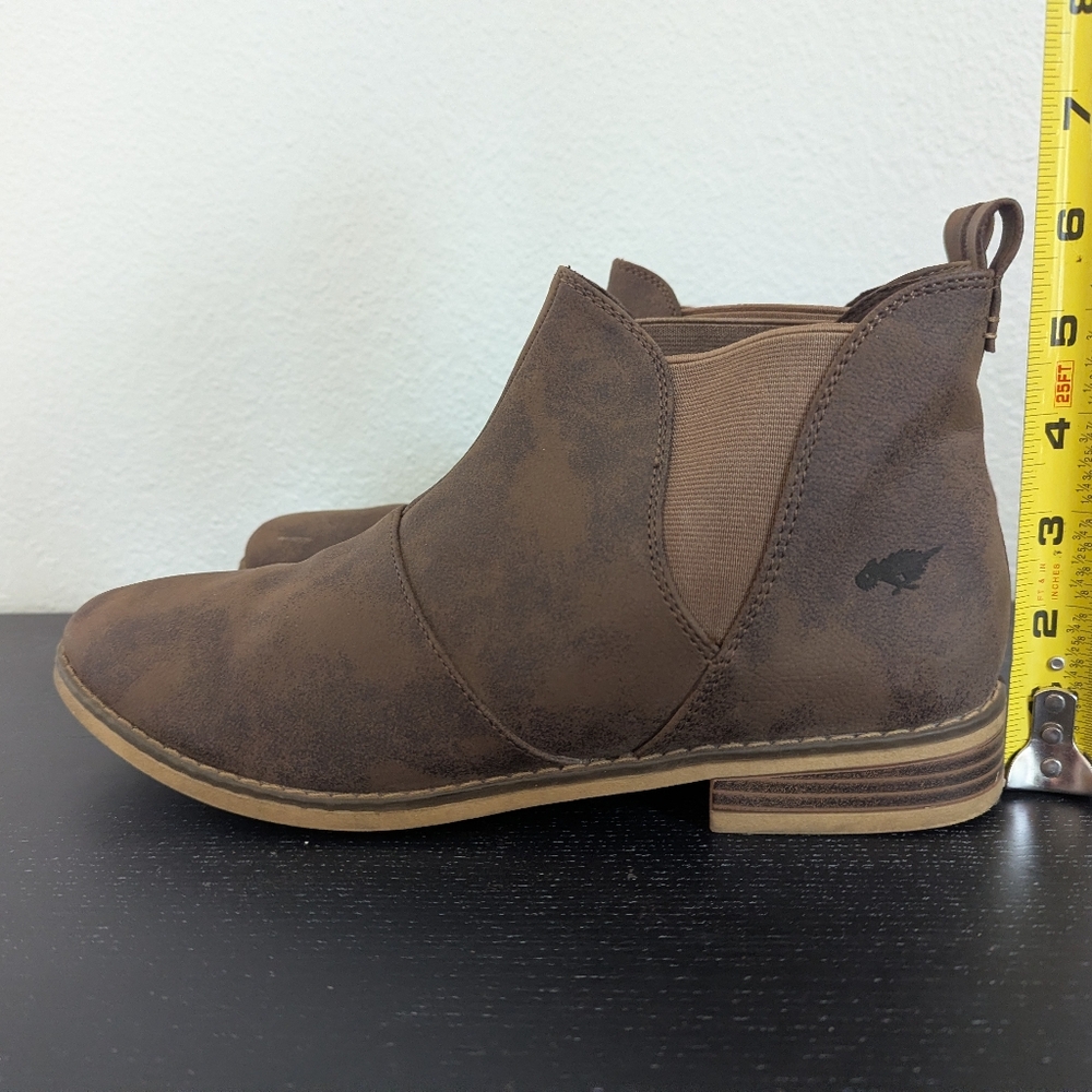 Women's Rocket Dog Maylon Brown Ankle Bootie Size: 11 - Picture 12 of 14